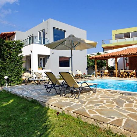 Irida Guesthouse By The Pool ปลาเกียส ภายนอก รูปภาพ