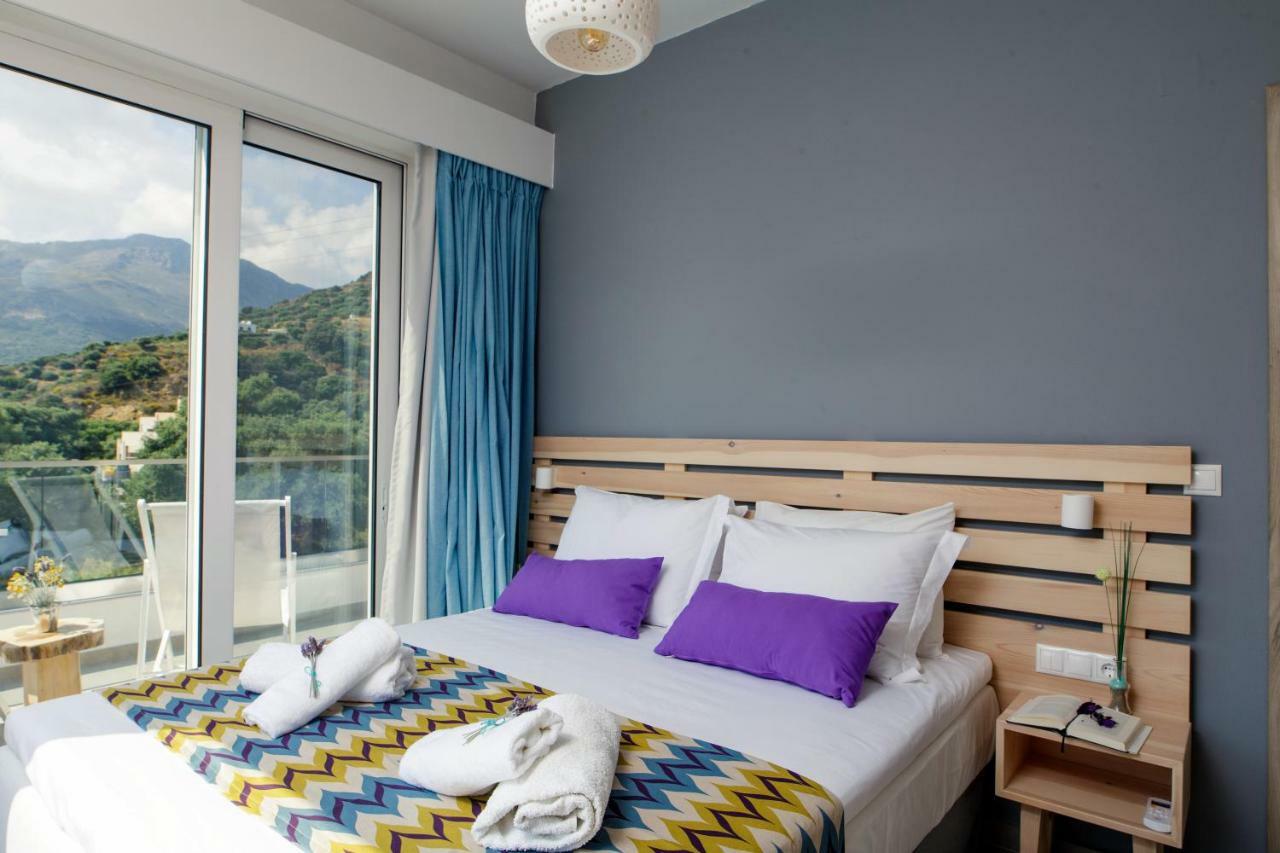 Irida Guesthouse By The Pool ปลาเกียส ภายนอก รูปภาพ