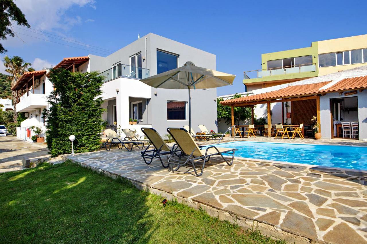 Irida Guesthouse By The Pool ปลาเกียส ภายนอก รูปภาพ